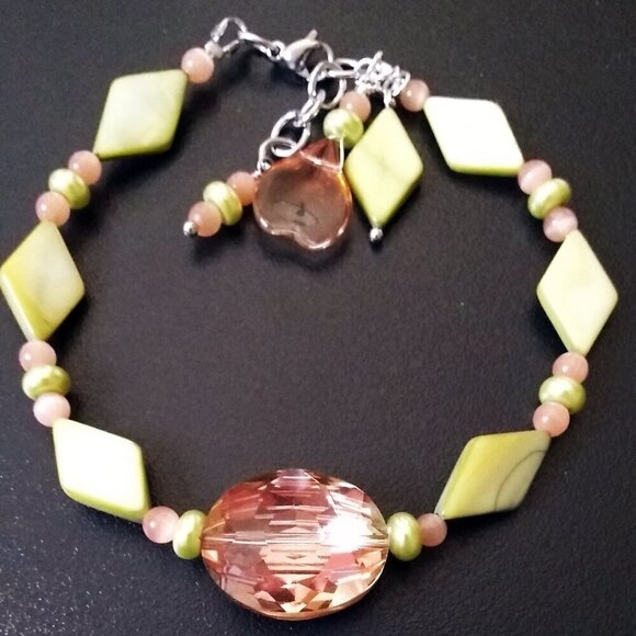 Charteuse & Apricot! Beaded Bracelet: Shell Crystal CatsEye Faux Pearls FOR 7-8" - Picture 2 of 12